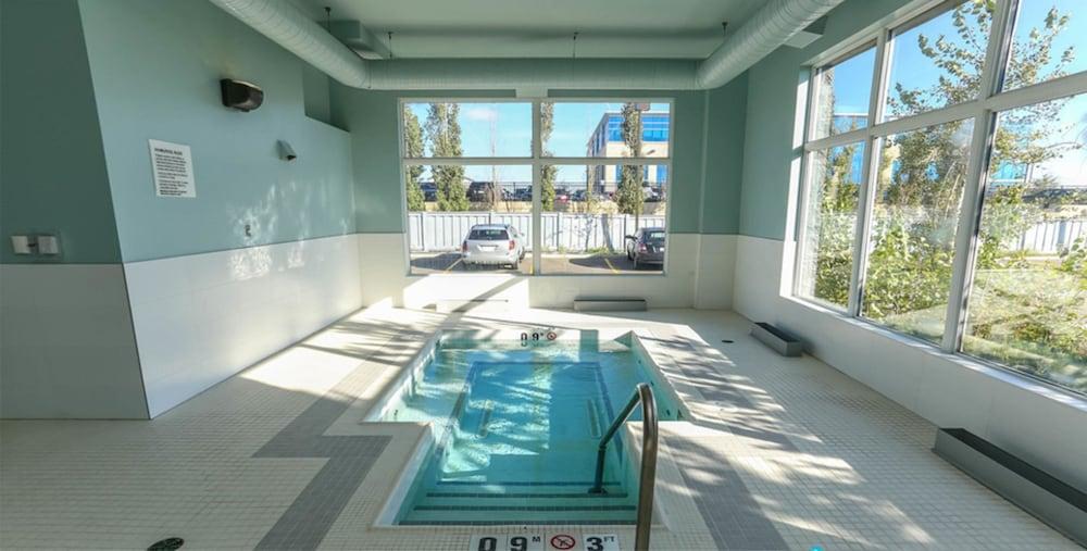 Radisson Hotel & Conference Centre Calgary Airport Esterno foto