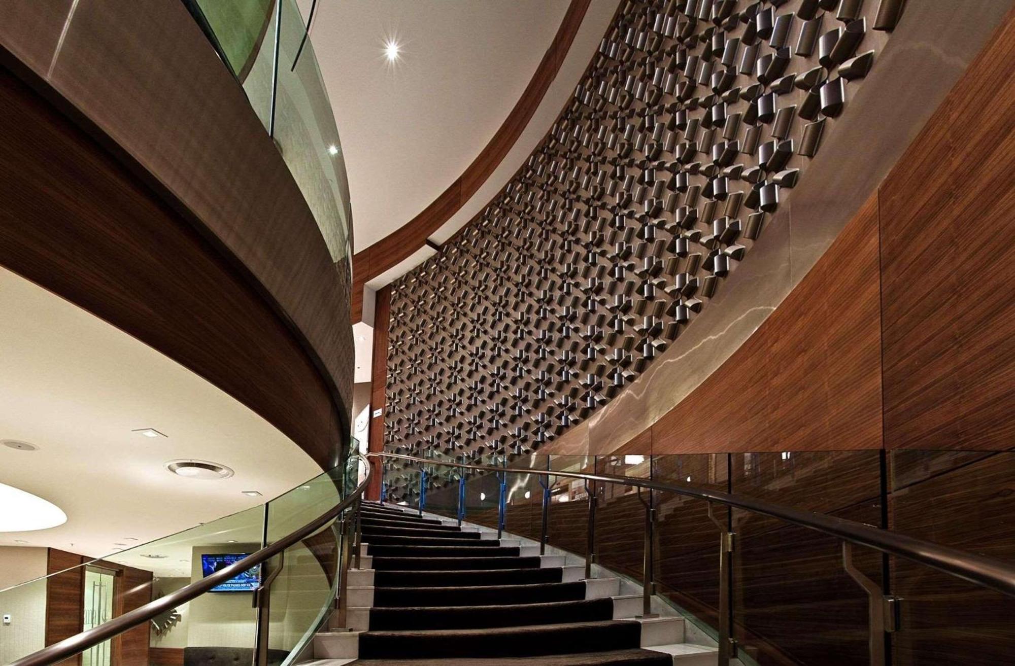 Radisson Hotel & Conference Centre Calgary Airport Esterno foto